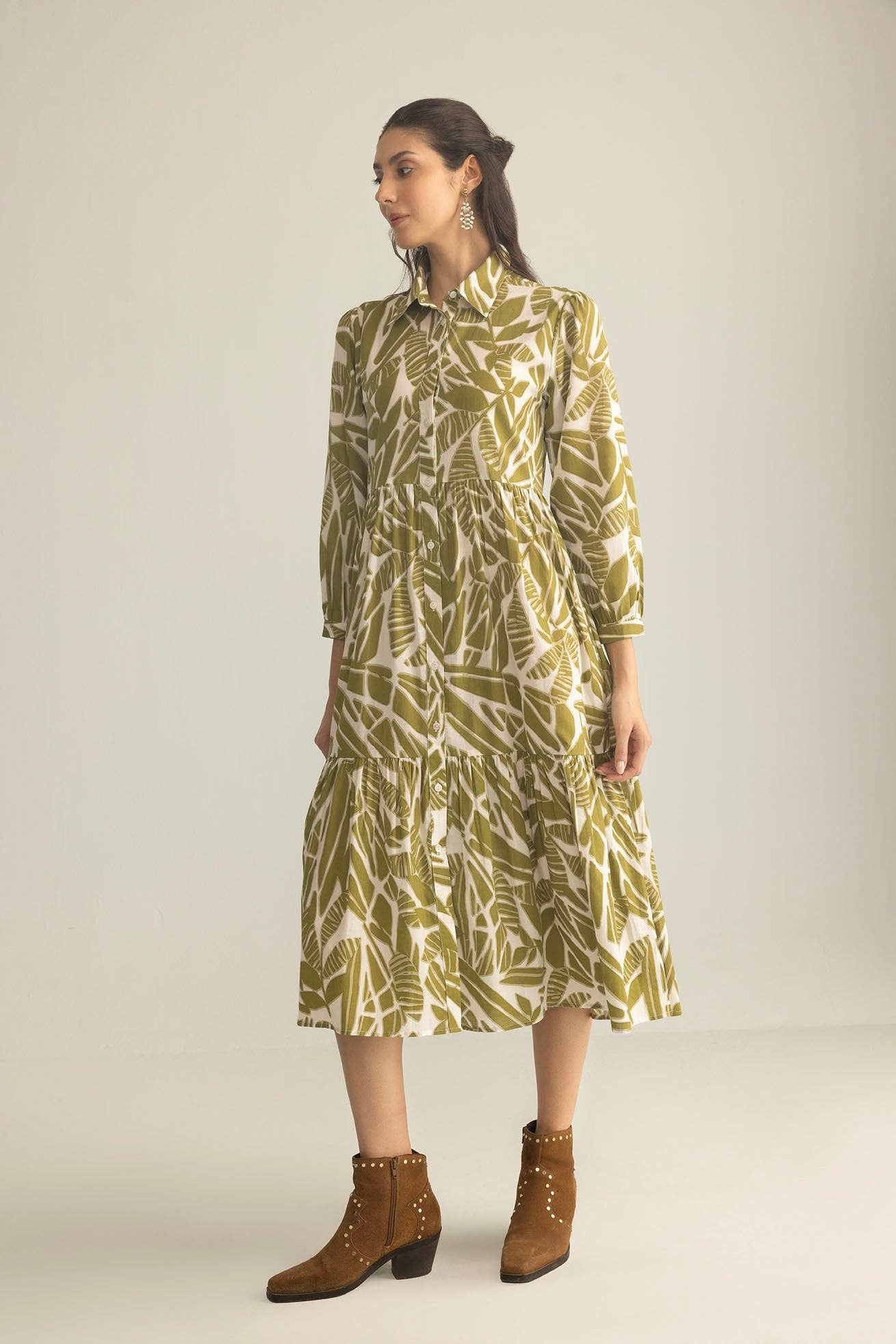 Olivia’s Palm Midi Dress in Olive Green